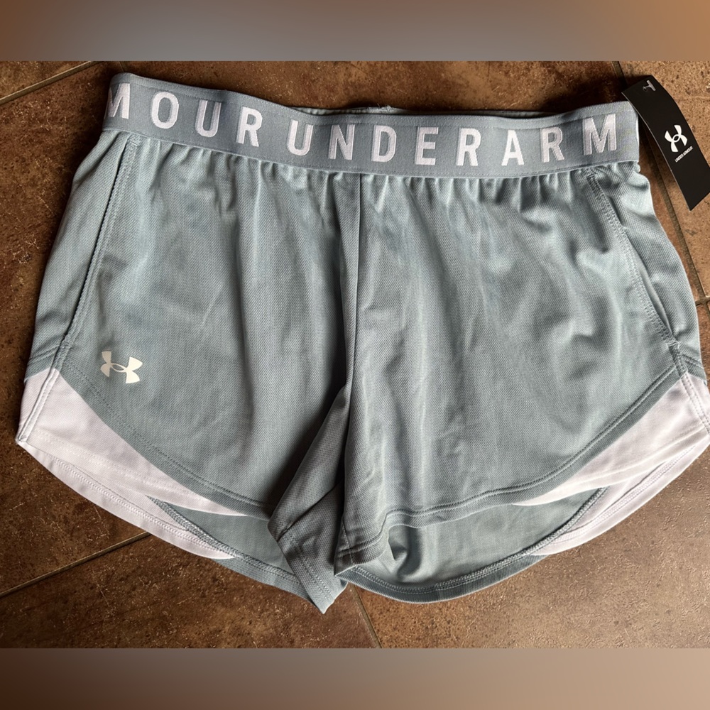 Under Armour running athletic leisure casual workout shorts front pockets NWT